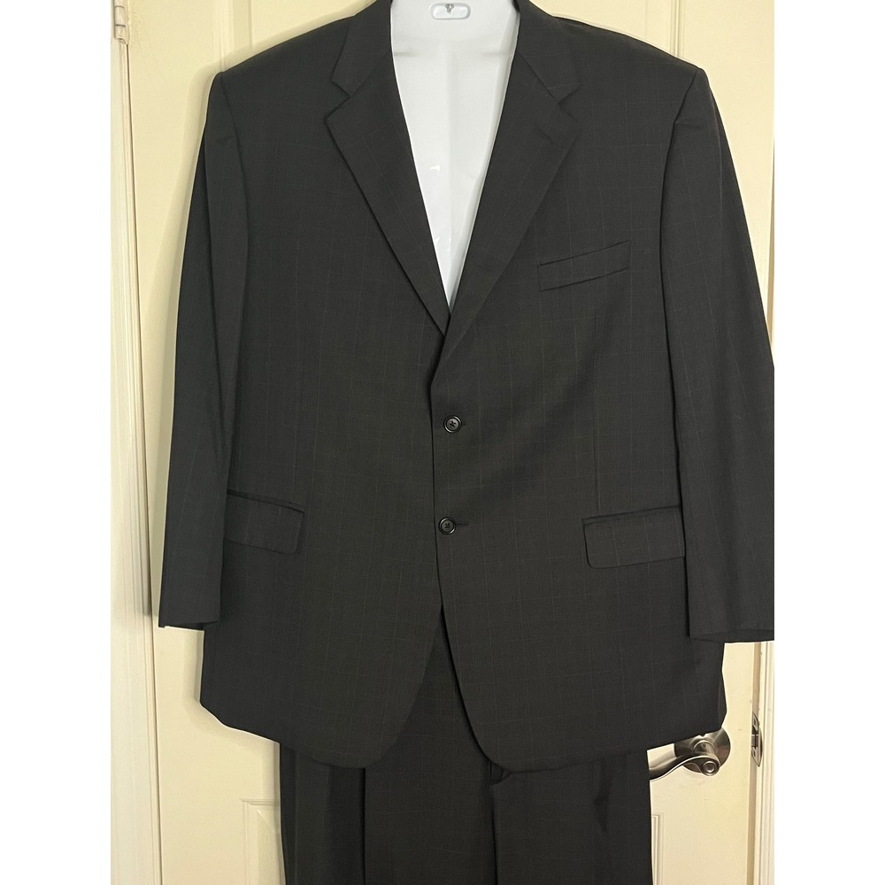 Chiavari Suit Mens 48R/42w Charcoal windowpane 100% Wool 2 Button Made in Italy - Picture 3 of 10